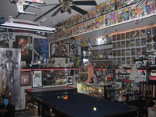Illustration for article titled Star Wars Collection "Appraised" At $120,000 Up For Sale